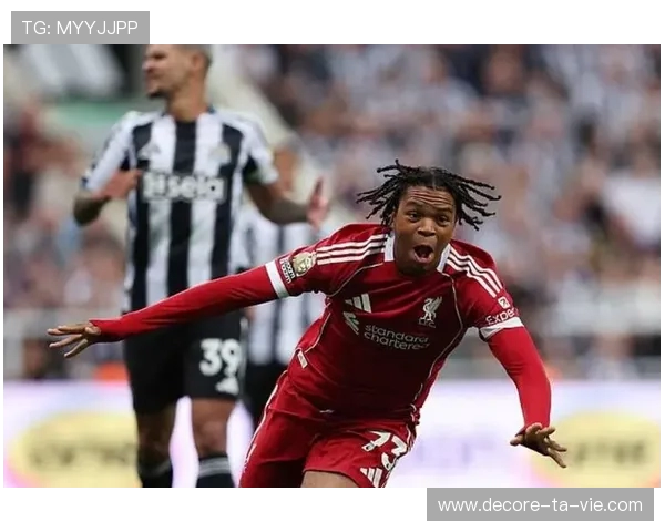 恩古莫哈续约后周薪将提升至1000镑,较当前大幅增长 恩古莫哈续约后周薪将提升至1000镑,较当前大幅增长