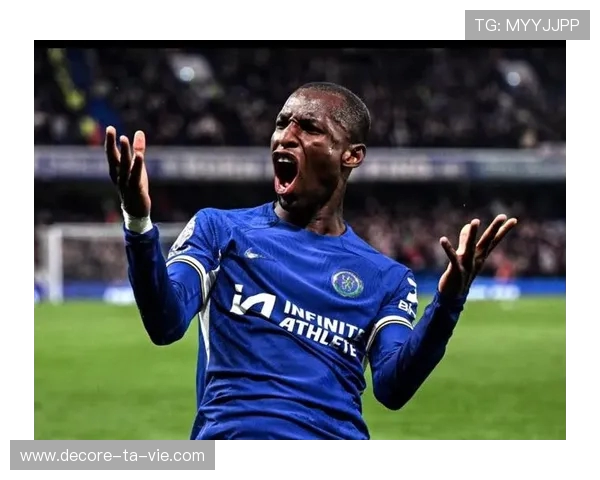 罗马诺:拜仁今日与雅克松直接谈判 切尔西要求强制买断条款 罗马诺:拜仁今日与雅克松直接谈判 切尔西要求强制买断条款