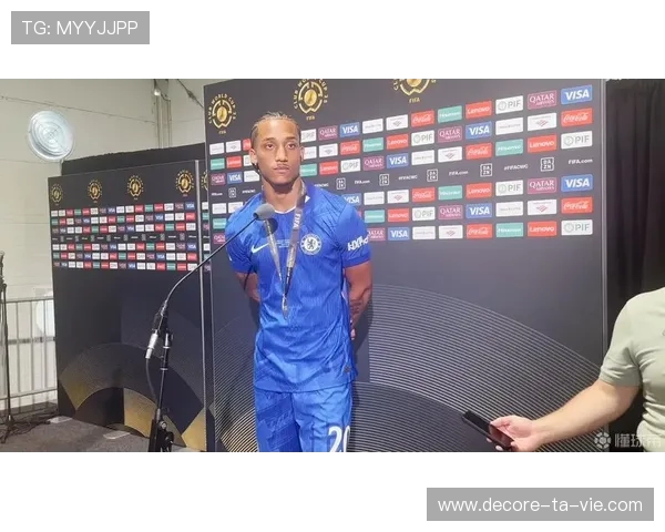 若昂佩德罗谈争议手球:手臂靠近身体抢球时皮球触及 若昂佩德罗谈争议手球:手臂靠近身体抢球时皮球触及