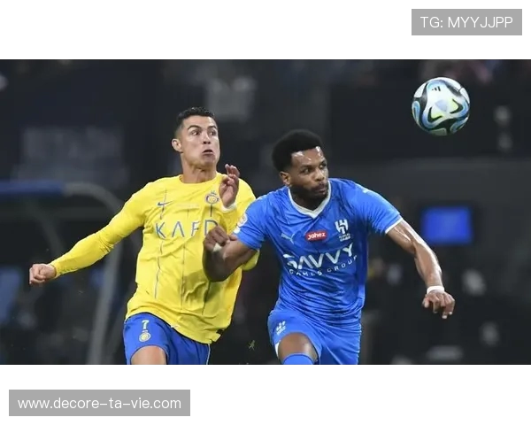 达瓦萨里两助攻马尔科姆建功 利雅得新月2比0胜利雅得体育 达瓦萨里两助攻马尔科姆建功 利雅得新月2比0胜利雅得体育