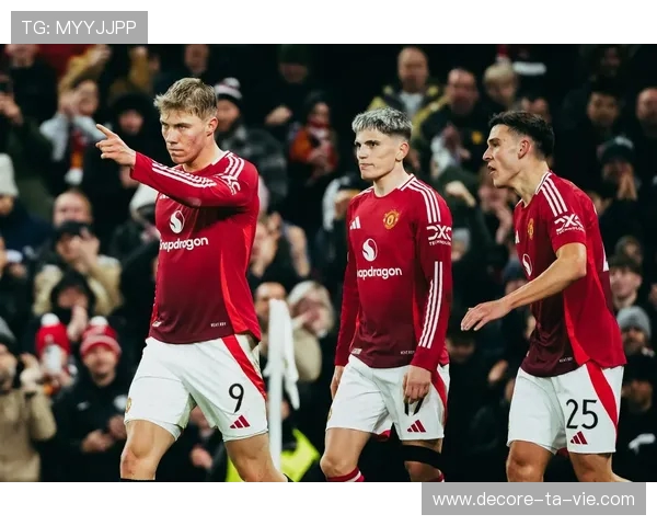 那不勒斯与霍伊伦经纪人达成协议 今日与曼联展开新一轮谈判