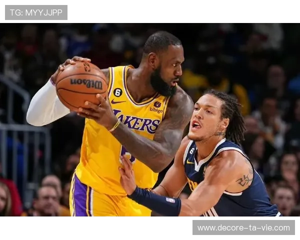 西蒙尼为卡多佐与加拉格尔定制训练 提升控球技术细节强化球员能力 西蒙尼为卡多佐与加拉格尔定制训练 提升控球技术细节强化球员能力