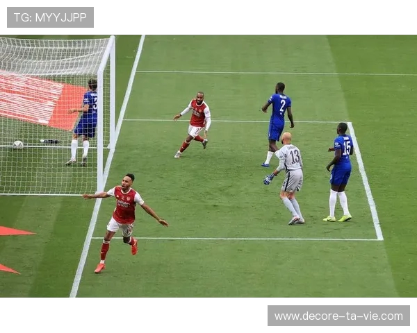 半场结束柏林联合落后霍芬海姆两球 主场局势严峻 半场结束柏林联合落后霍芬海姆两球 主场局势严峻