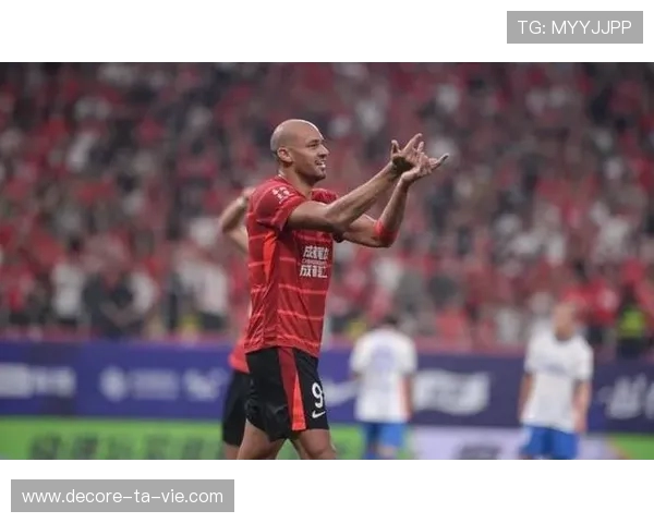 热议成都亚冠首胜展现拼劲与实力好好踢就能赢有这节奏未来可期 热议成都亚冠首胜展现拼劲与实力好好踢就能赢有这节奏未来可期