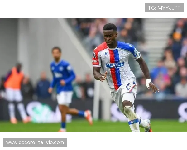 水晶宫对伯恩茅斯:镰田大地格伊首发 尤斯廷克鲁伊维特希门尼斯出战 水晶宫对伯恩茅斯:镰田大地格伊首发 尤斯廷克鲁伊维特希门尼斯出战