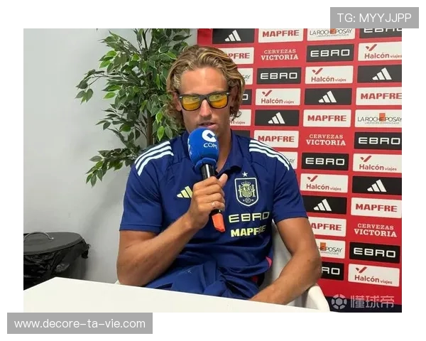 略伦特黄色镜片眼镜引领潮流 多位球员纷纷模仿支持