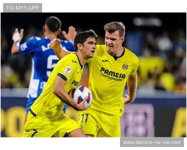 莫雷诺点射建功科梅萨尼亚再下一城比利亚雷亚尔主场击退瓦伦西亚 莫雷诺点射建功科梅萨尼亚再下一城比利亚雷亚尔主场击退瓦伦西亚