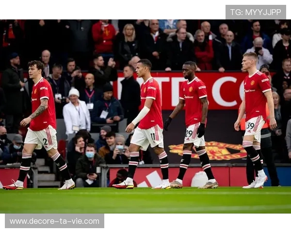 罗马诺透露狼队曾与滕哈格接触但未达成协议